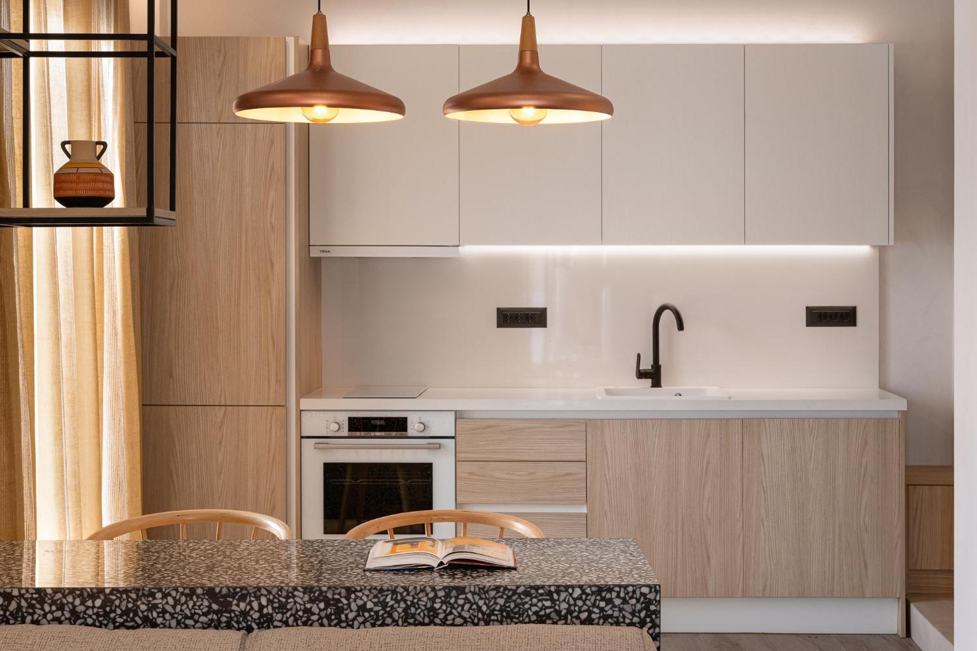 Helena'S Retreat Apartment Rhodes City ภายนอก รูปภาพ